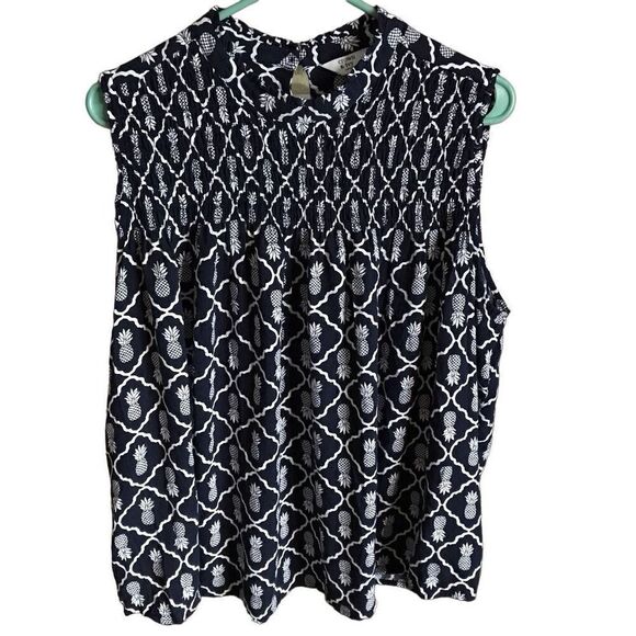 Crown & Ivy Blouse top navy blue pineapple smocked sleeveless career plus SZ 2X - Picture 1 of 4